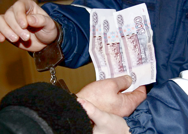 Полицейские Усть-Лабинского района арестованы за взятку