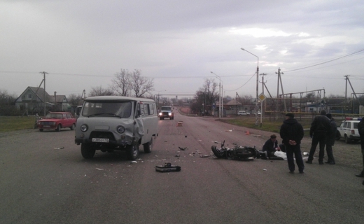 В аварии в станице Новопокровской погиб скутерист