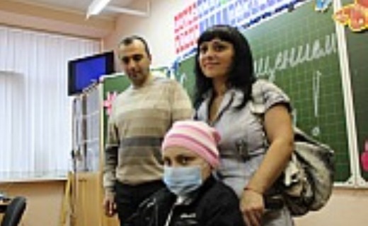 13 декабря в школе №75 города Сочи состоялась встреча Зины Симонян с однокл ...