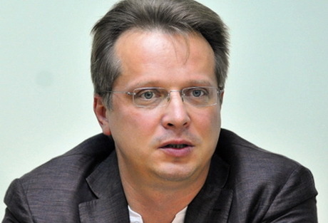 Павел Анатольевич Буров больше не руководитель департамента печати
