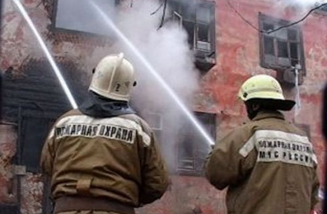 При пожаре в Великом Новгороде спасли 8 человек