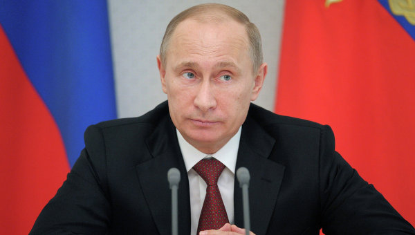 Путин: благодаря дипломатам авторитет РФ на мировой арене будет расти
