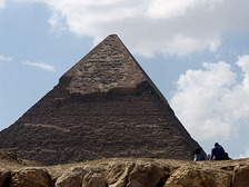Египетские пирамиды сдаются в аренду