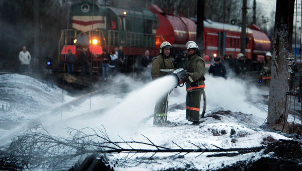 Загоревшийся состав в Ленобласти задержал пять поездов