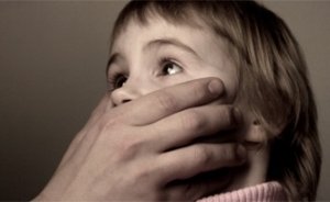 В Ростове нашли изнасилованной 4-летнюю девочку