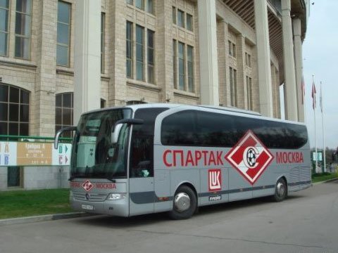 Автобус с футболистами «Спартака» попал в аварию в Ростове-на-Дону