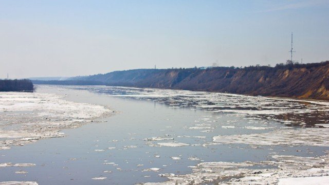 Школьница из Красноярска провалилась под лед и утонула