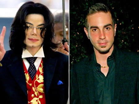 Майкла Джексона и после смерти обвиняют в педофилии