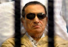 Египтяне продолжили судить Мубарака