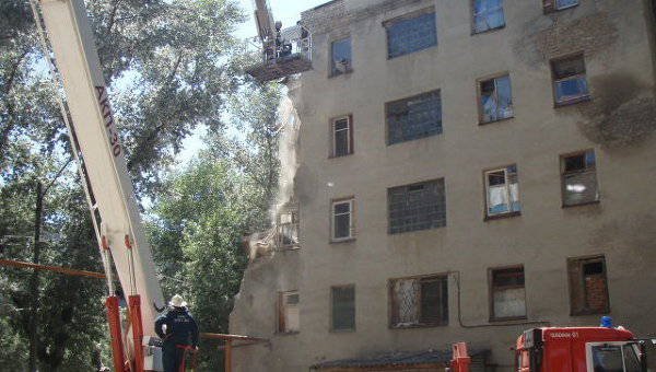 Не всем удалось спастись под завалами разрушенной постройки в Новочеркасске