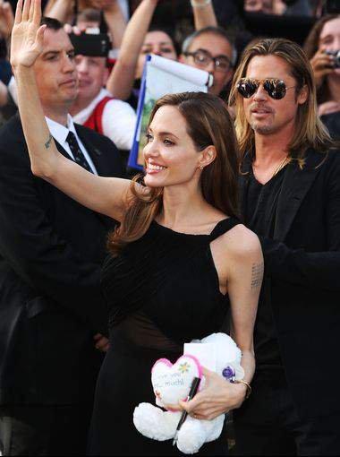 Первое появление Анджелины Джоли на публике после операции